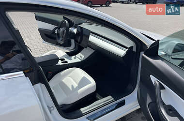 Седан Tesla Model 3 2019 в 