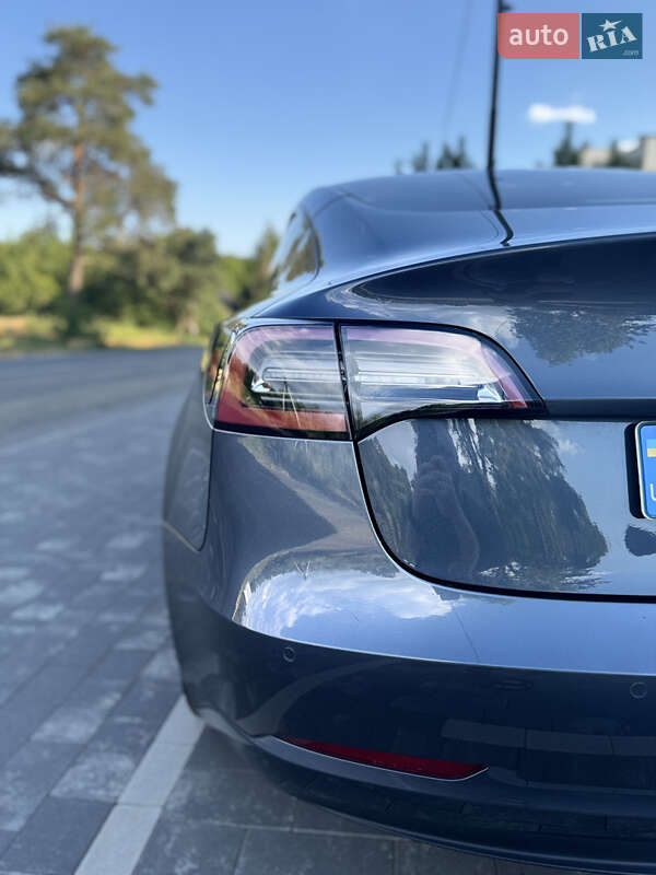 Седан Tesla Model 3 2021 в Ужгороде фото 18 Седан Tesla Model 3 2021 в Ужгороде