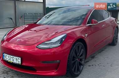 Седан Tesla Model 3 2020 в Львове