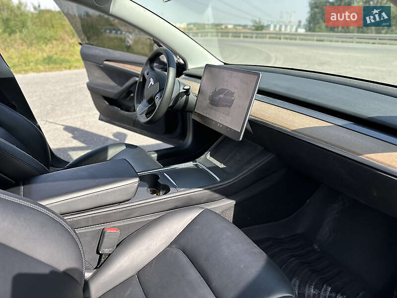 Седан Tesla Model 3 2022 в Хмельницькому