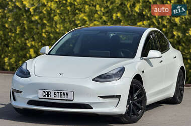 Седан Tesla Model 3 2019 в 