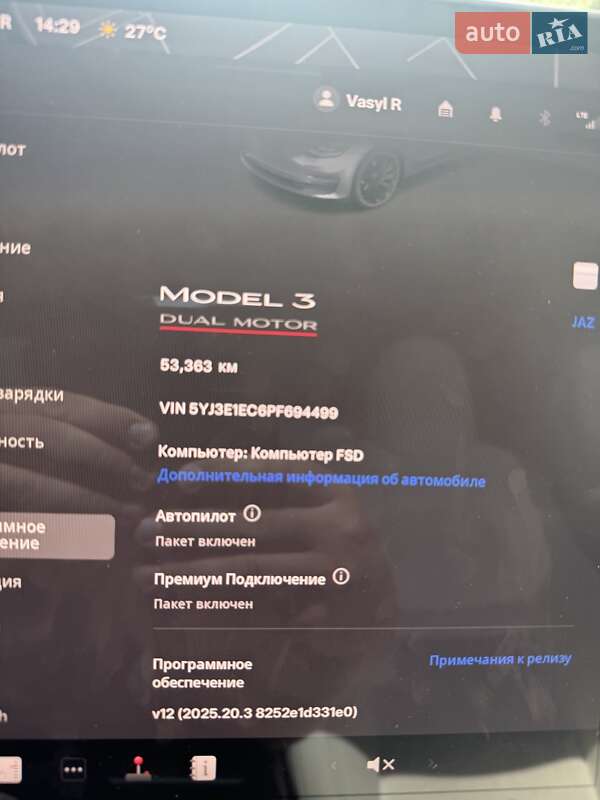 Седан Tesla Model 3 2023 в Ровно