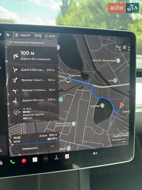 Седан Tesla Model 3 2023 в Ровно