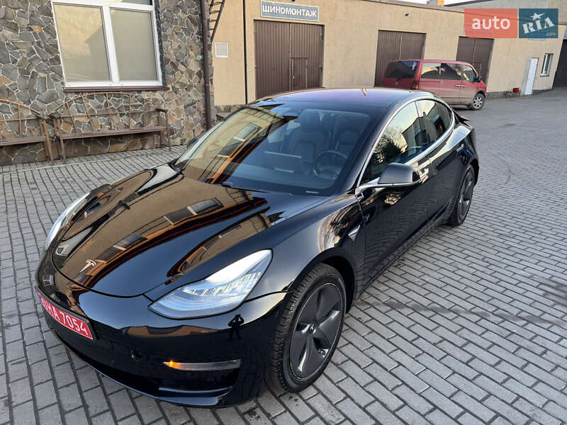 Седан Tesla Model 3 2019 в Владимире