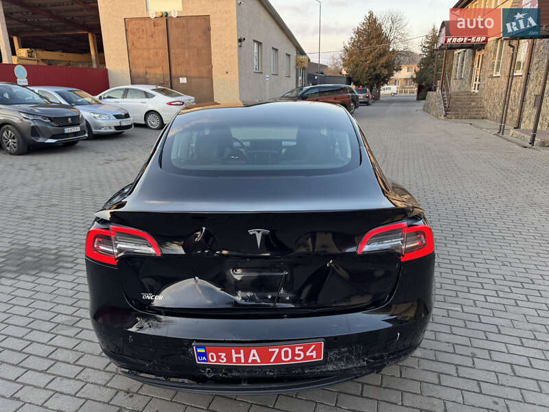 Седан Tesla Model 3 2019 в Владимире