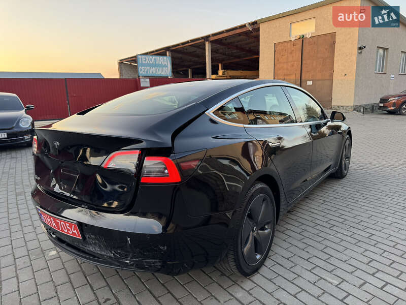 Седан Tesla Model 3 2019 в Владимире