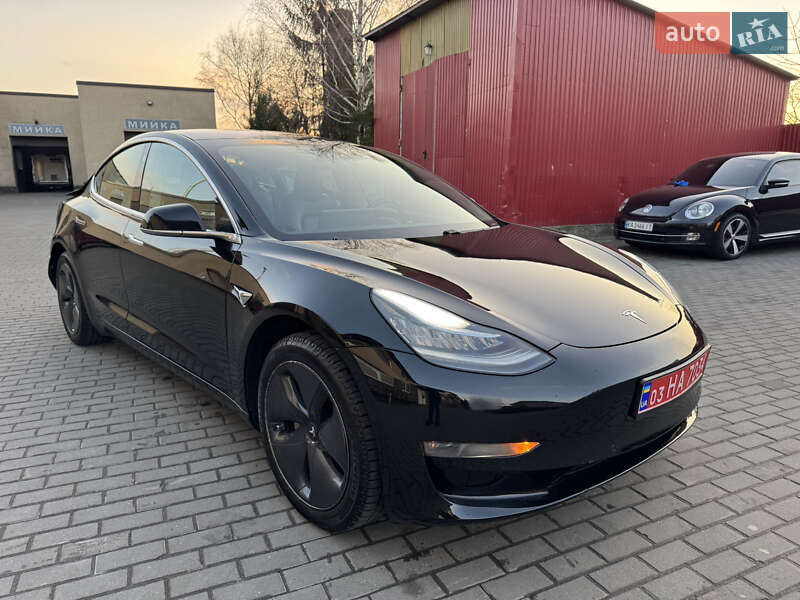 Седан Tesla Model 3 2019 в Владимире