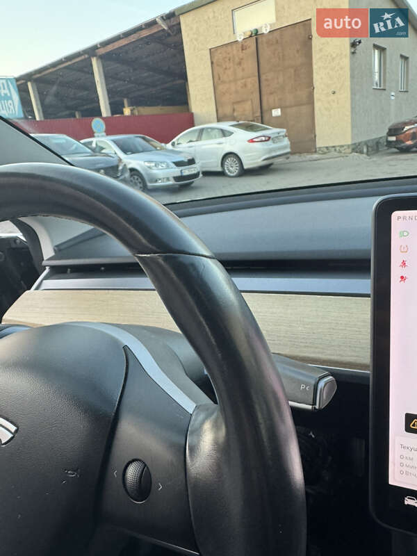 Седан Tesla Model 3 2019 в Владимире