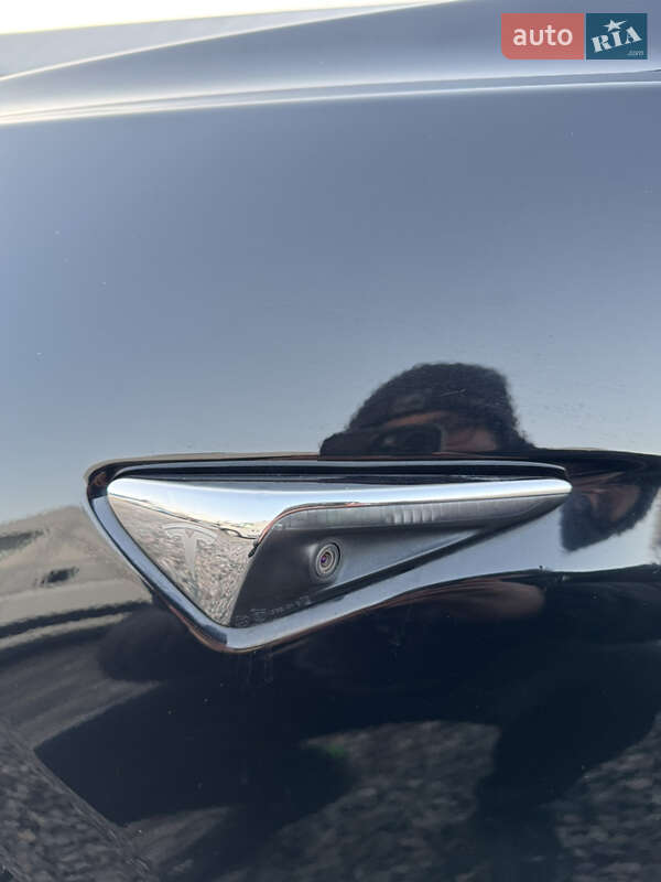 Седан Tesla Model 3 2019 в Владимире