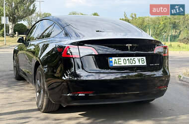 Седан Tesla Model 3 2020 в 