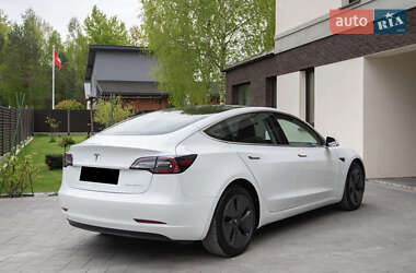Седан Tesla Model 3 2020 в Луцке
