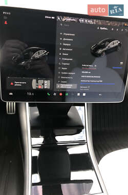 Седан Tesla Model 3 2019 в Киеве
