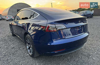 Седан Tesla Model 3 2018 в 