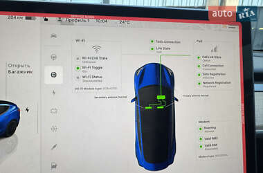 Седан Tesla Model 3 2022 в 