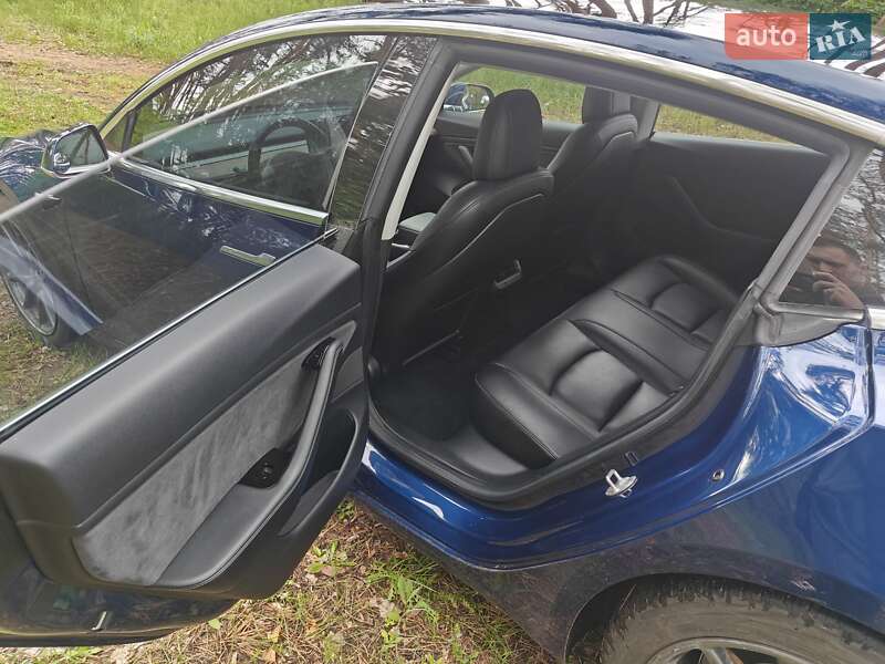 Седан Tesla Model 3 2018 в Харькове