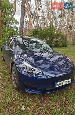 Седан Tesla Model 3 2018 в 