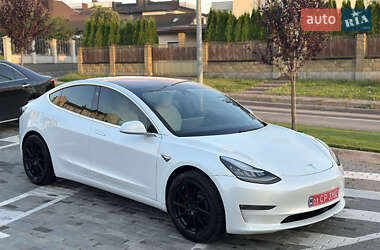 Седан Tesla Model 3 2018 в 