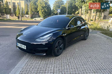 Седан Tesla Model 3 2019 в 