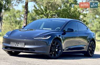 Седан Tesla Model 3 2024 в Днепре