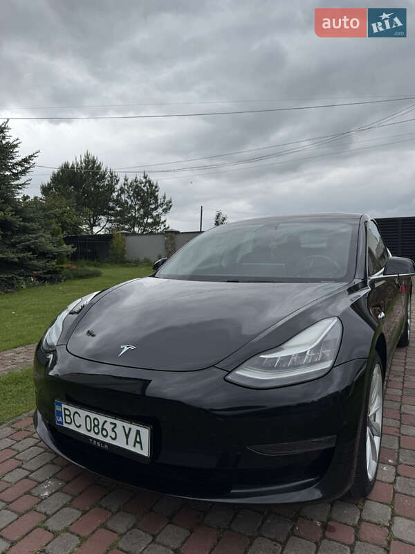 Седан Tesla Model 3 2018 в 