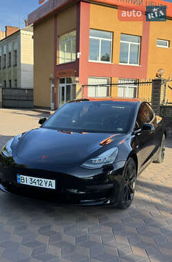 Седан Tesla Model 3 2019 в 