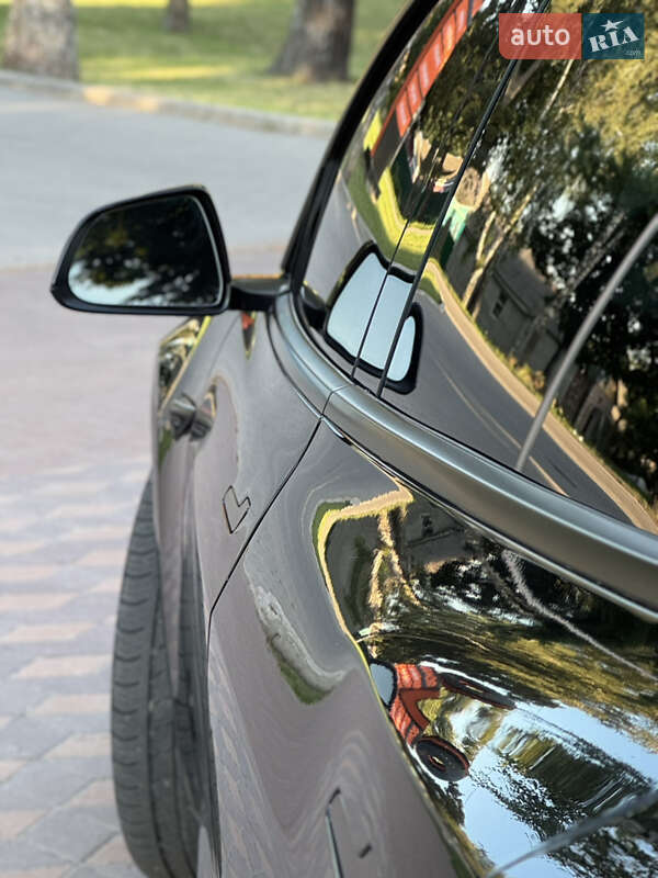 Седан Tesla Model 3 2019 в Лубнах