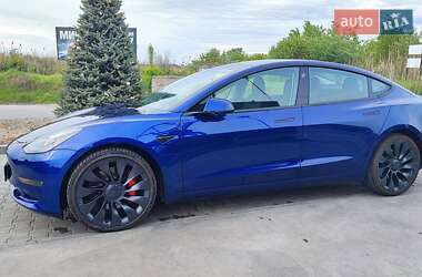 Седан Tesla Model 3 2023 в Києві