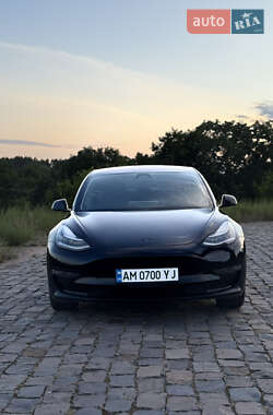 Седан Tesla Model 3 2018 в 