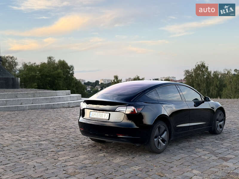 Седан Tesla Model 3 2018 в Житомире