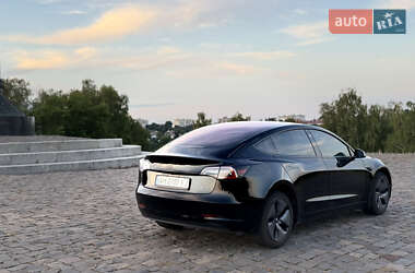 Седан Tesla Model 3 2018 в 