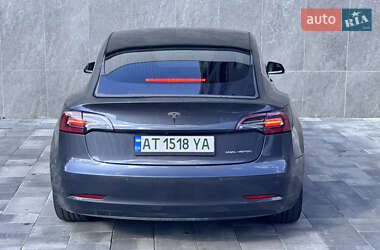 Седан Tesla Model 3 2019 в 