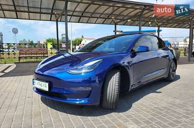 Седан Tesla Model 3 2022 в Кременчуге