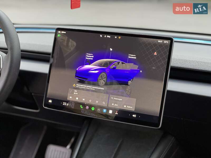 Седан Tesla Model 3 2024 в Трускавці