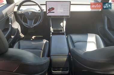 Седан Tesla Model 3 2018 в 
