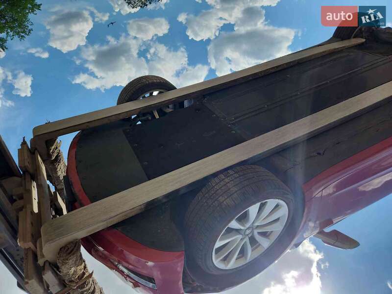 Седан Tesla Model 3 2018 в Ивано-Франковске