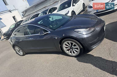 Седан Tesla Model 3 2018 в Києві