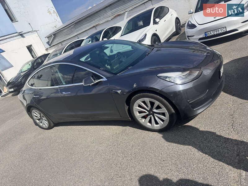 Tesla Model 3 2018