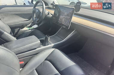 Седан Tesla Model 3 2018 в 