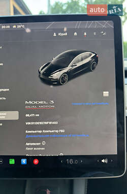 Седан Tesla Model 3 2022 в 