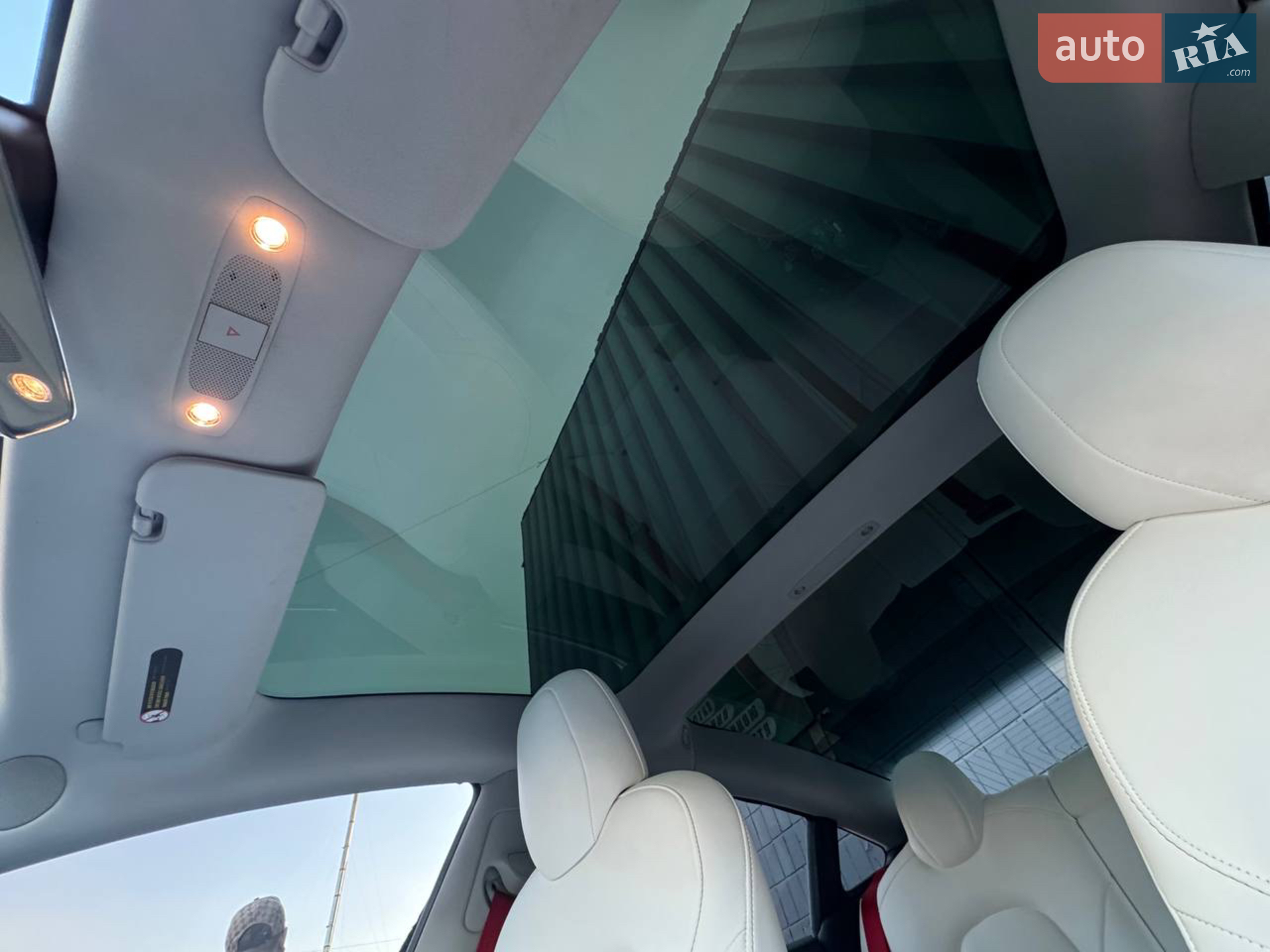 2019 Tesla Model 3 - мініатюра 3