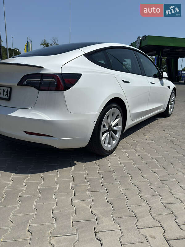 Седан Tesla Model 3 2022 в Одесі