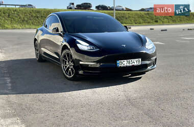 Седан Tesla Model 3 2019 в 