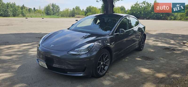 Tesla Model 3 2018