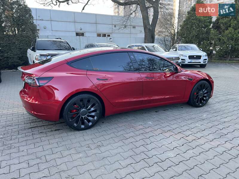 Tesla Model 3 2022
