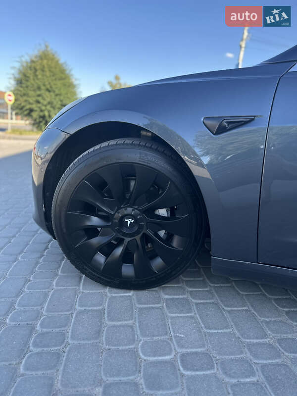 Седан Tesla Model 3 2017 в Вінниці