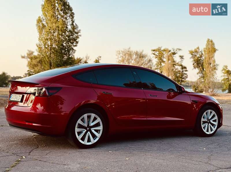 Седан Tesla Model 3 2020 в Каменском