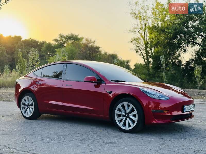 Седан Tesla Model 3 2020 в Каменском