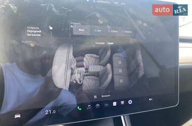 Седан Tesla Model 3 2017 в 