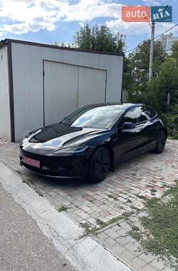Седан Tesla Model 3 2024 в Одессе