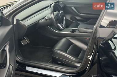 Седан Tesla Model 3 2019 в 